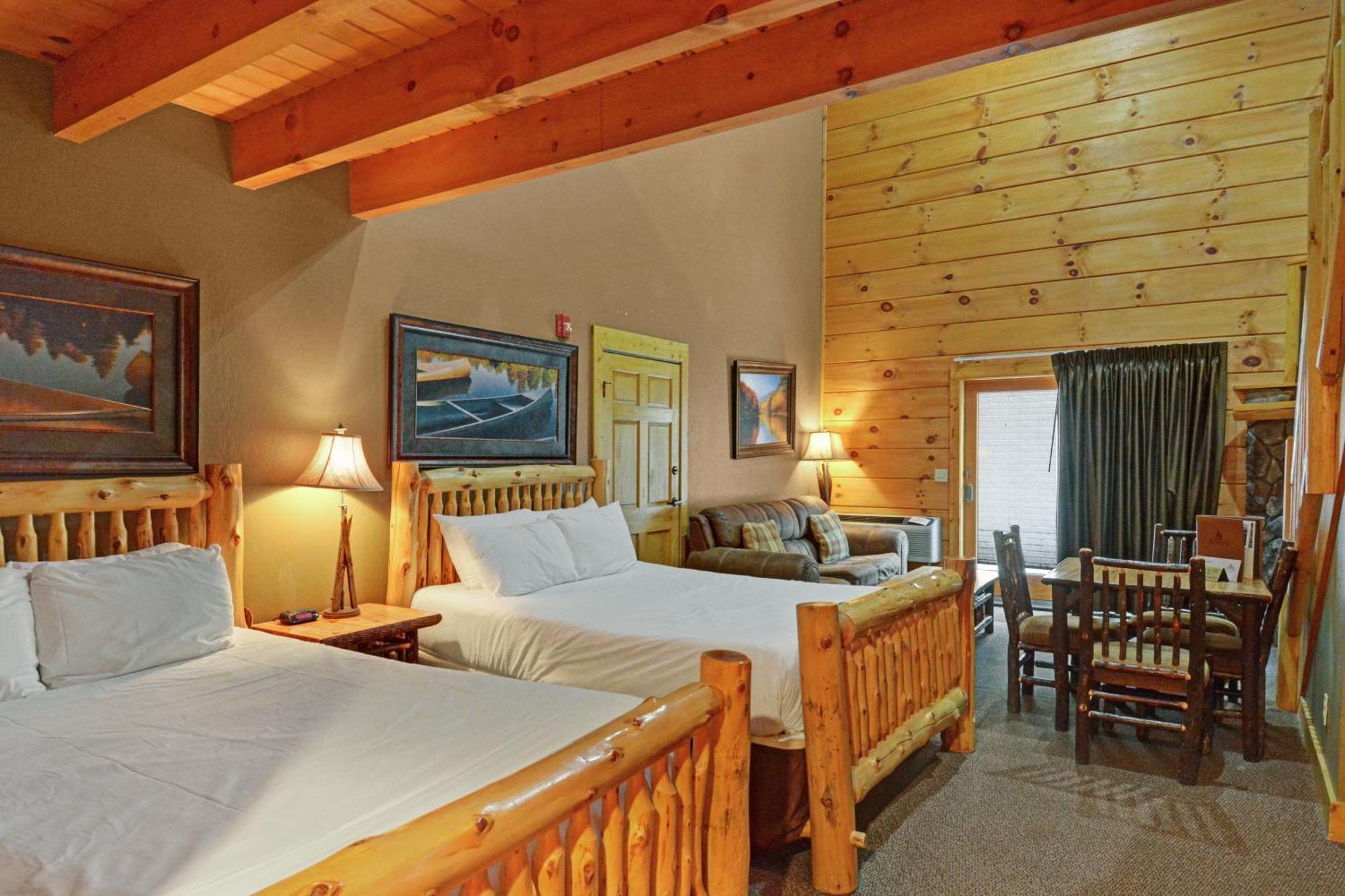 The Lodges At Sunset Village МакГенрі Номер фото