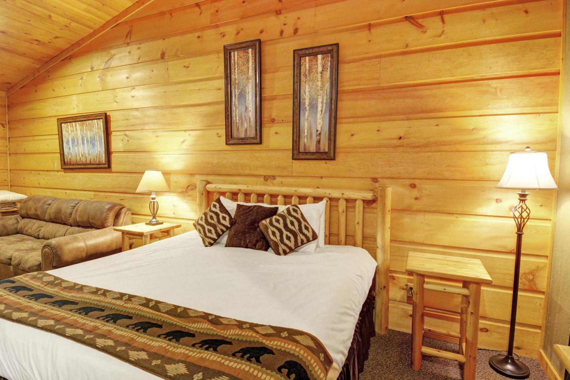 The Lodges At Sunset Village МакГенрі Номер фото