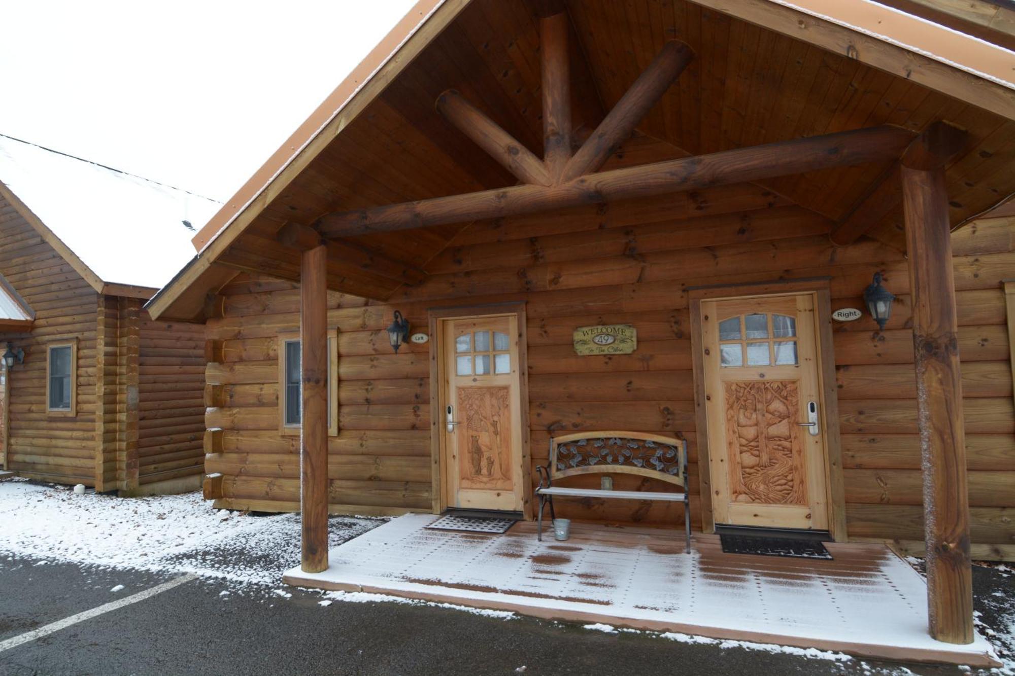 The Lodges At Sunset Village МакГенрі Номер фото